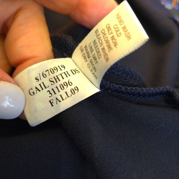 Banana Republic Gail Sheath Sleeveles Dress Elegant Navy Blue Ruffle Top Size 6 - Picture 11 of 13